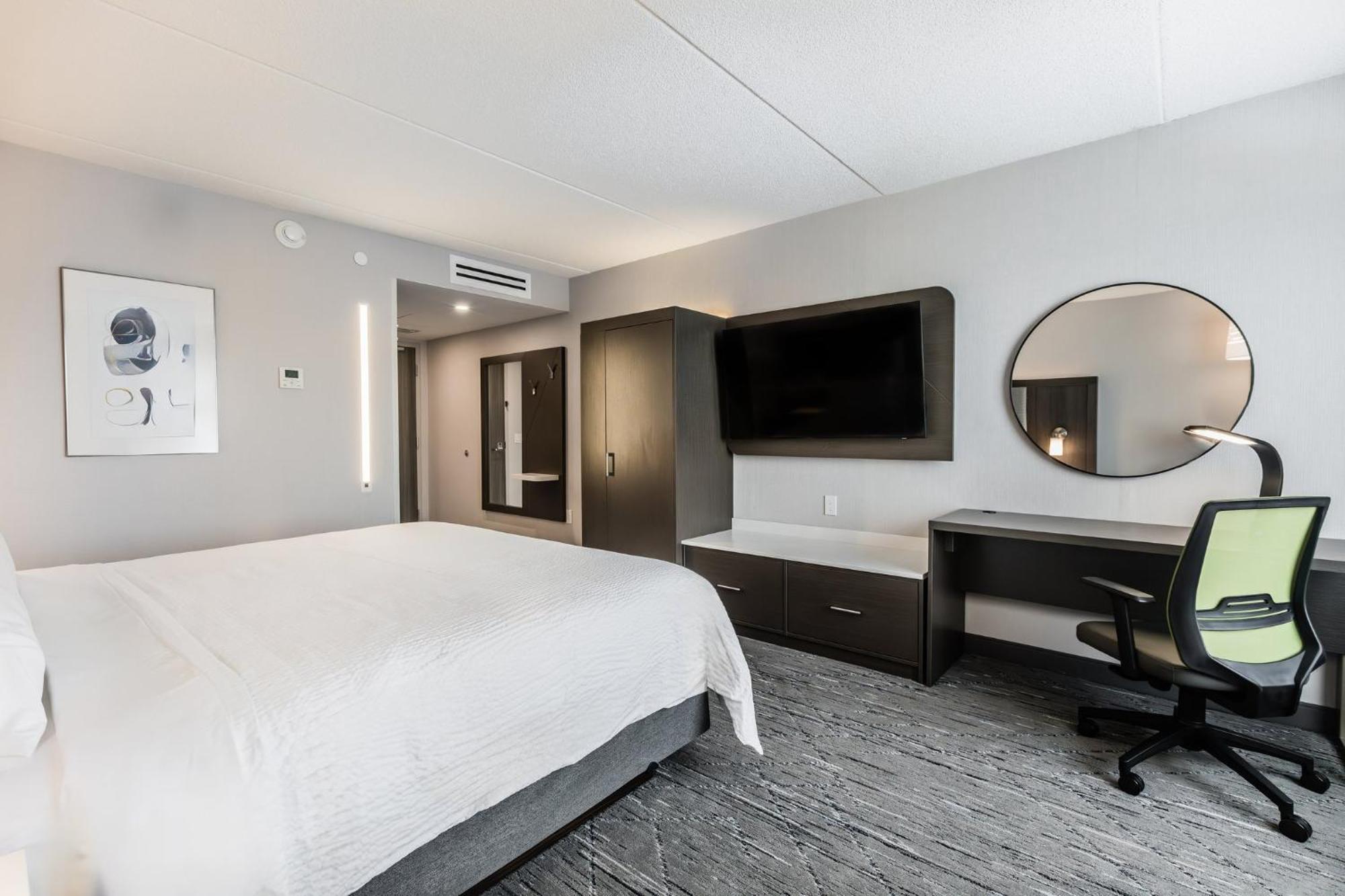 Holiday Inn Express & Suites - Toronto Airport South By Ihg エクステリア 写真
