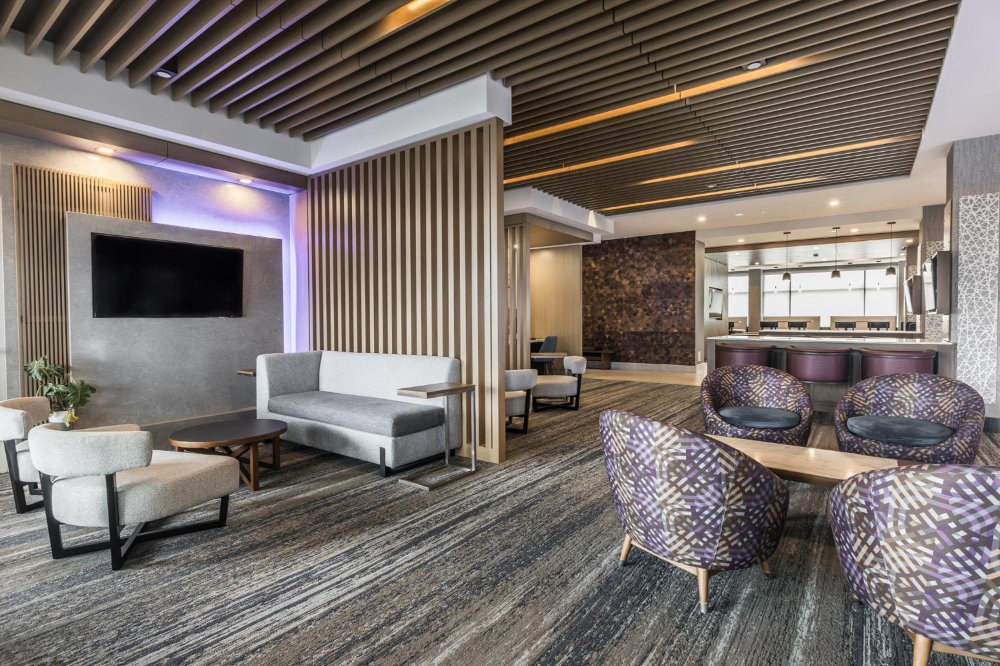 Holiday Inn Express & Suites - Toronto Airport South By Ihg エクステリア 写真