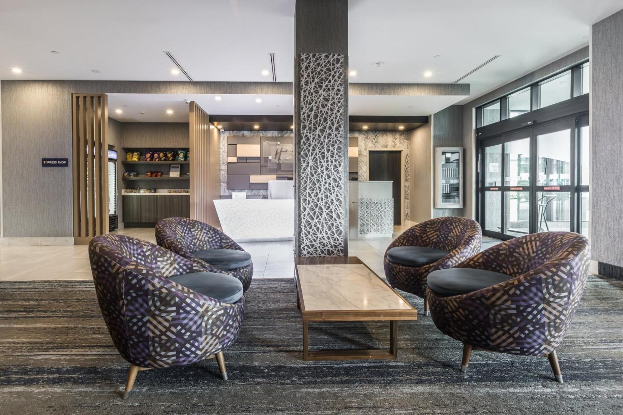 Holiday Inn Express & Suites - Toronto Airport South By Ihg エクステリア 写真