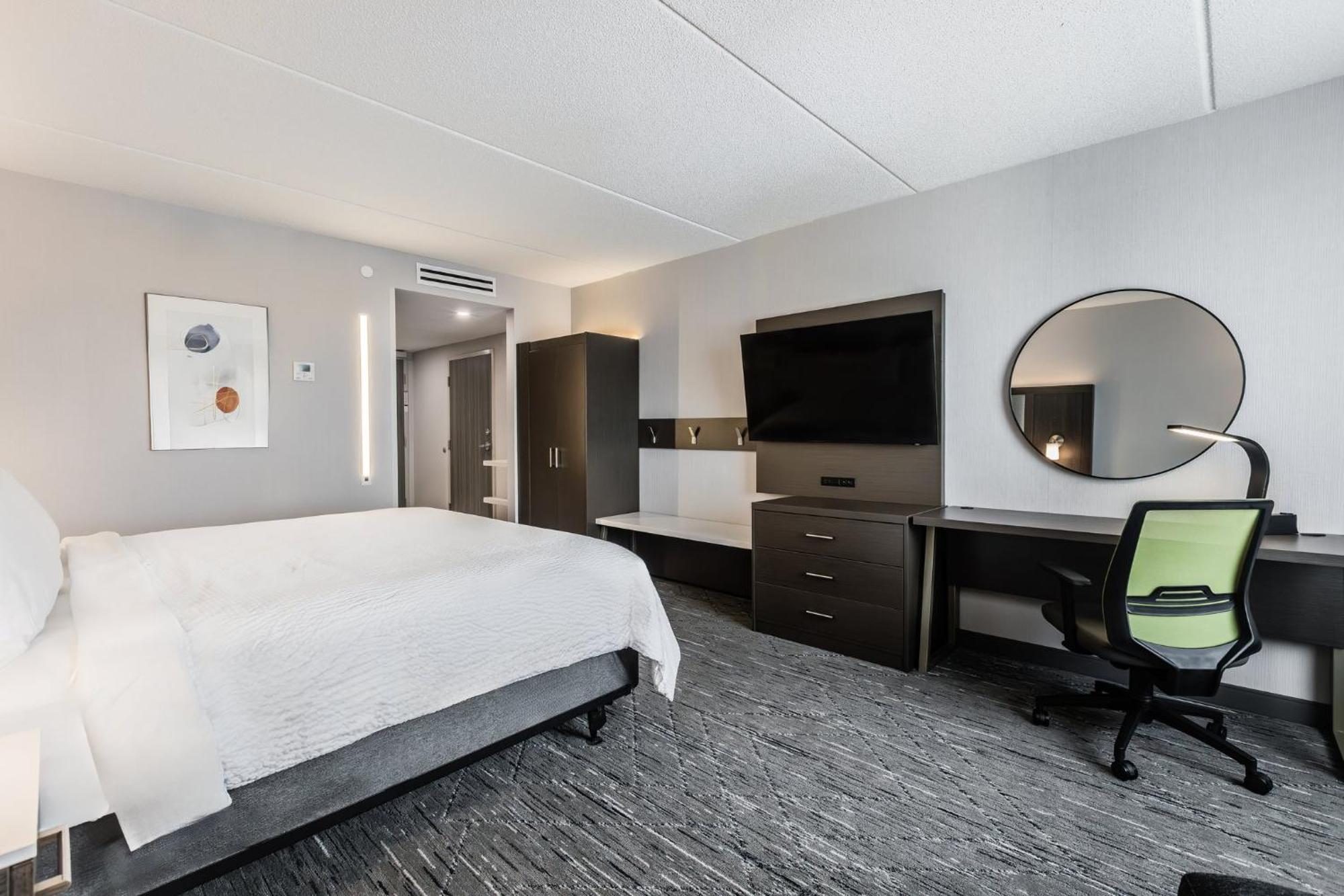 Holiday Inn Express & Suites - Toronto Airport South By Ihg エクステリア 写真