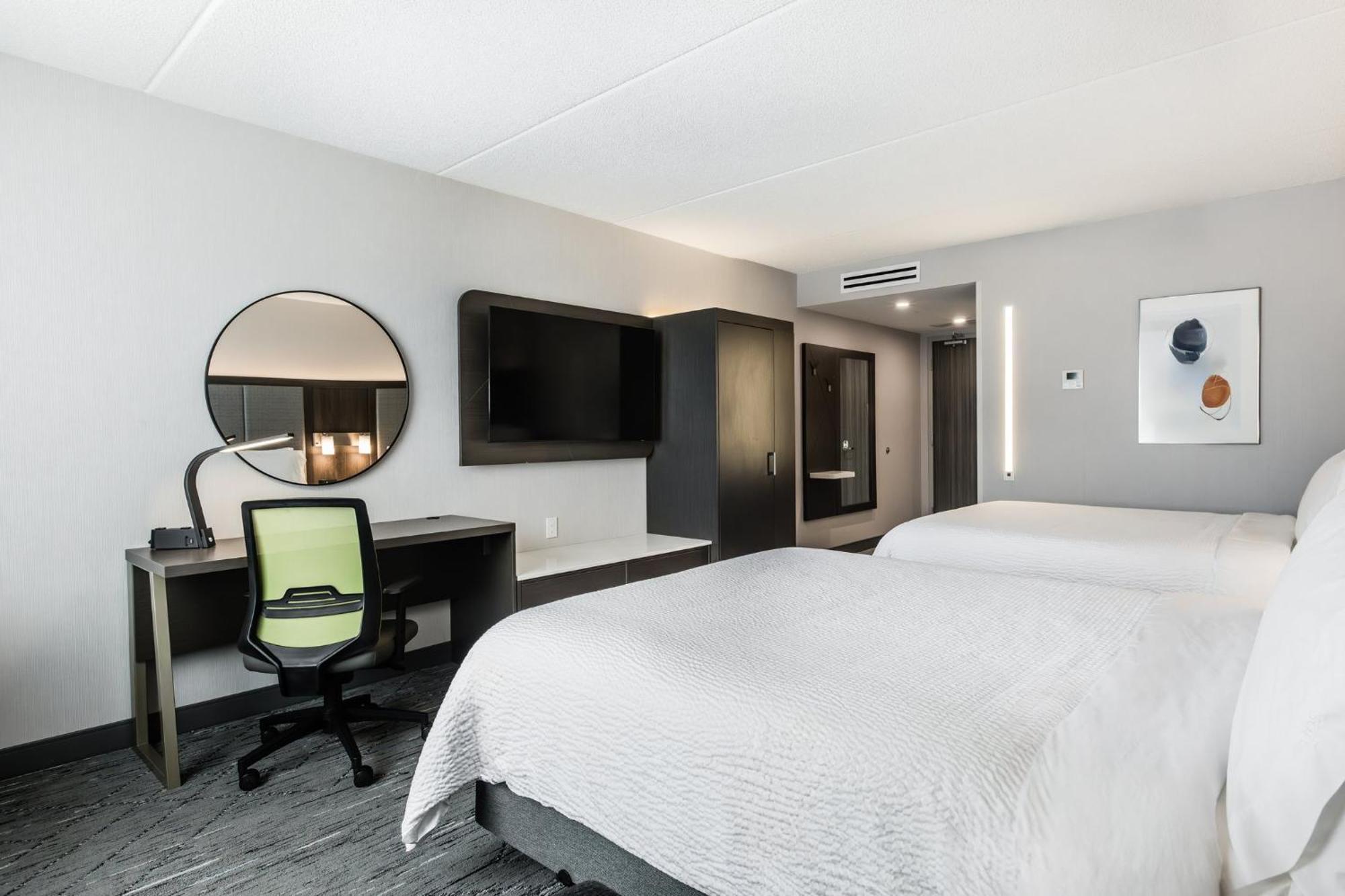 Holiday Inn Express & Suites - Toronto Airport South By Ihg エクステリア 写真